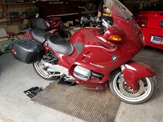 1997 BMW R1100 RT motorcycle, 21,580 actual miles, runs