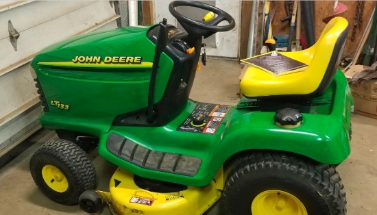 JD LT 133 lawn mower with 38" deck, gear drive, clean