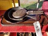 Cast iron skillets, Griswold waffle iron insert