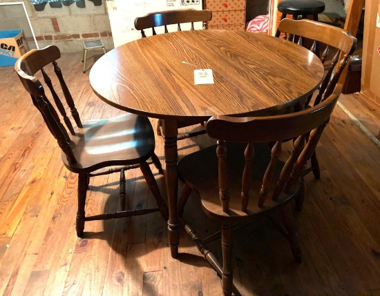 Dinette table and 4 chairs