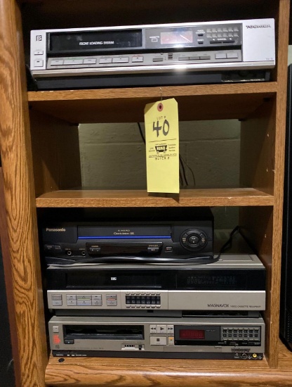 (4) VHS and Beta VCRs