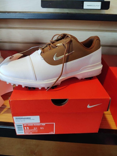 Men's Nike Air Zoom Victory Pro Golf Shoes Size 11 | Estate & Personal  Property Furniture | Online Auctions | Proxibid