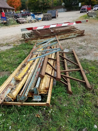 2 groups of pallet shelving