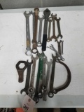 Assorted wrenches