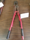 Pair of bolt cutters