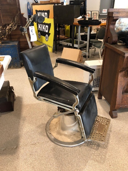 Early barber chair