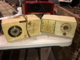 (3) vintage radios