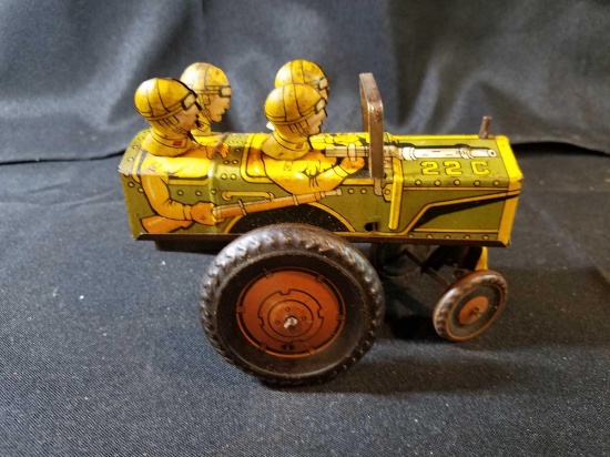 Marx jumpin jeep wind up toy