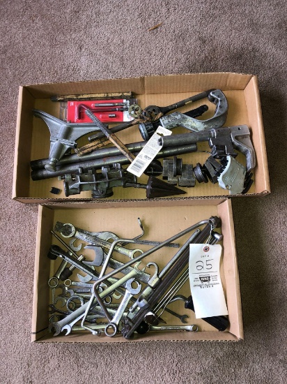 Wrenches, reamer, pipe vise, pipe cutter