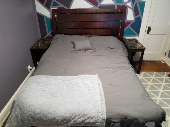 Queen size bed with mattress/boxspring, 2 stands, and dresser