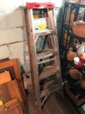 5 Foot Aluminum Ladder and Wood Ladder