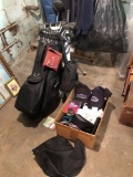 Backspin Golf Bag with 14 Golf Clubs, Golf Socks, Mount Union Hats