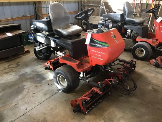 Jacobsen Green's King plus IV mower. With 18 hp Vanguard engine. 1,854 hours. Runs