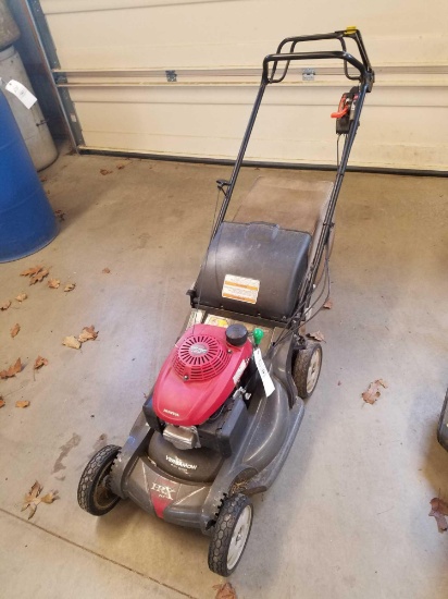 Honda HRX 217 push mower with bagger
