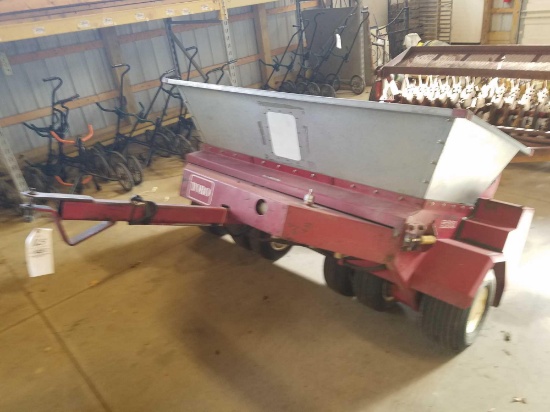 Toro 2300 top dresser 7 ft. wide