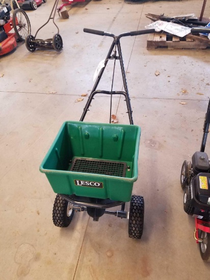 Lesco spreader