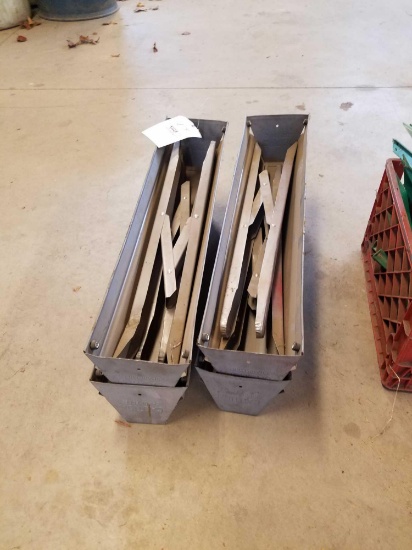 Folding saw horses
