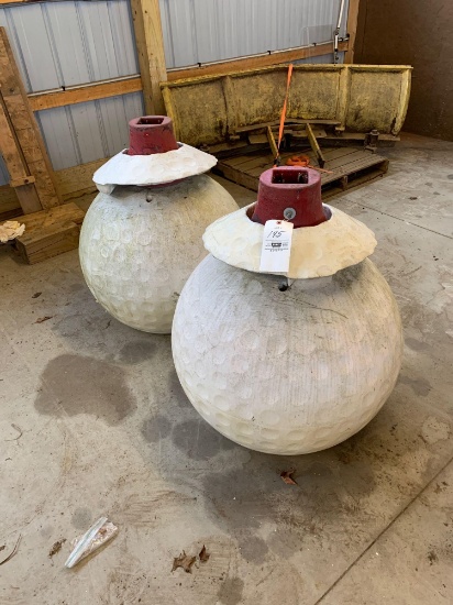 2 lrg golf ball sign holders