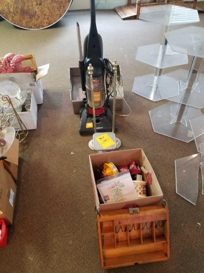 Metal trays, vac, scale, cash drawer