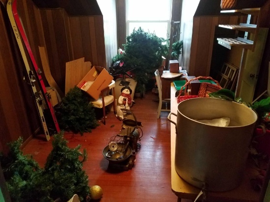 Contents of room, Hobart buffalo chopper, stock pot, hall tree, chairs, decor