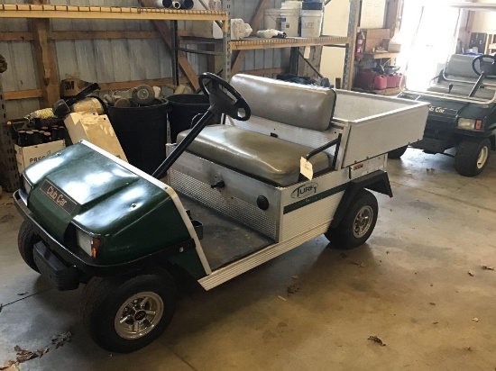 2006 Club Car Carryall. Gas engine runs