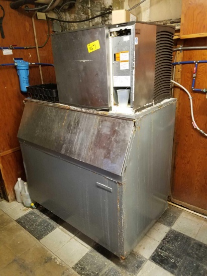 Manitowoc model SY0604A ice maker