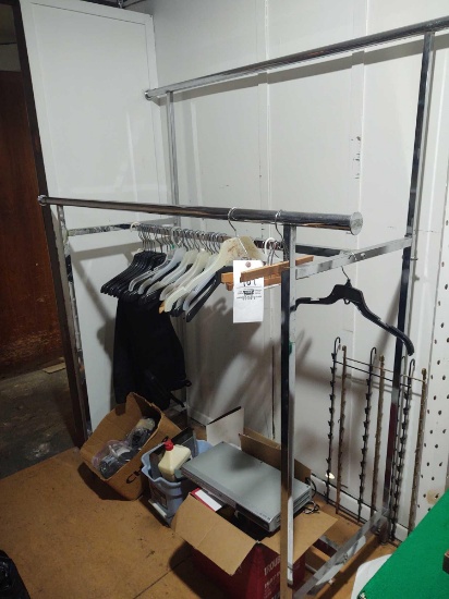 Clothes rack