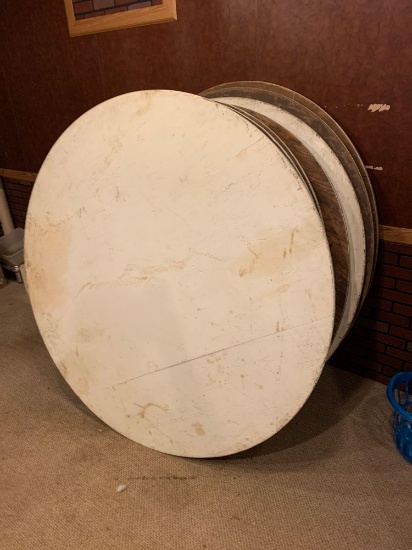 8 Wood Round tables