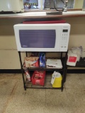 Hamilton Beach Blender, Panasonic Microwave and Wire Stand