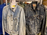 2 Jean jackets Levi size 40