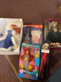 Lot of 5 dolls not Barbie brand, Ariel little mermaid