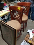 2 bar stools, picture