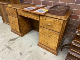 Oak kneehole desk