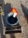 Bucket, smv sign