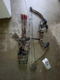 Jennings Archery Compound Bow and Quiver with Arrows