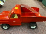 Red tonka truck