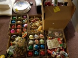 6 boxes of Christmas ornaments, animals and houses