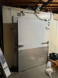 Walk in cooler/freezer 14'x9' 1 newer door