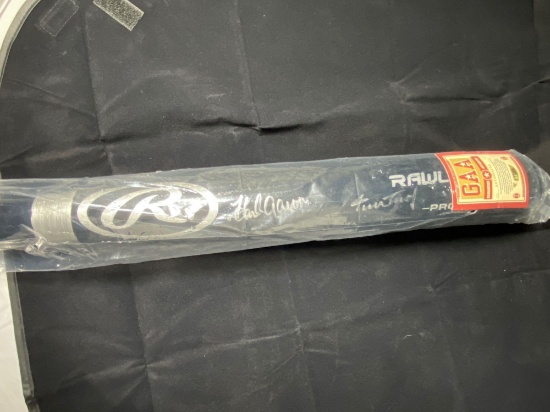 Hank Aaron signed 34" Rawlings Pro bat, GAA COA #13221.