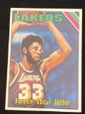 Kareem Abdul Jabbar 1975-'76 Topps #90 card.