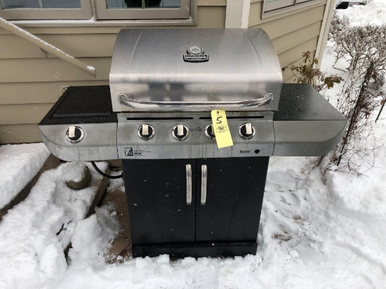 Char-Broil commercial series grill