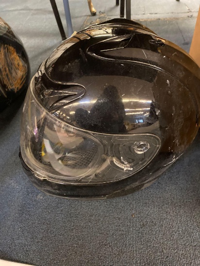 Fuel size medium motorcycle helmet