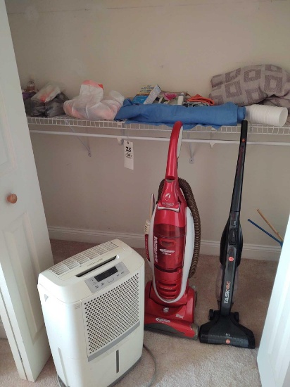 Contents of Closet incl. Dehumidifier, Vacuums