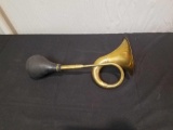 Brass auto horn