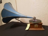 Grand Busy Bee disc phonograph