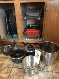 Stainless pots, cooking sheets, baking pans