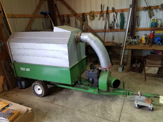 Trac vac system with briggs straton 8hp motor