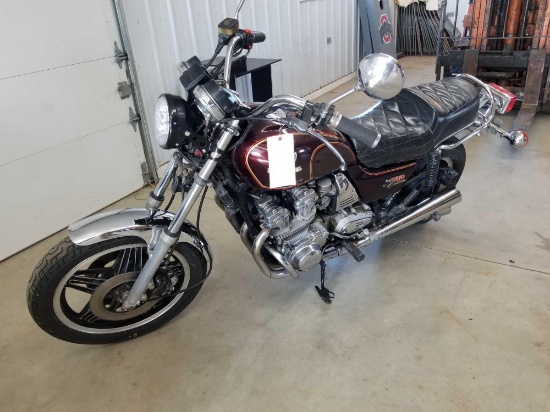 1980 Honda 900 custom motorcycle, runs, new tires, 48,499 miles