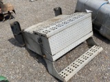 Peterbilt or Freightliner battery box step