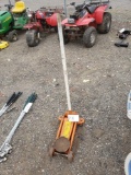 Hydraulic floor jack